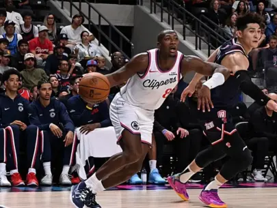 Clippers Guard Solid Defense Weak Offense
